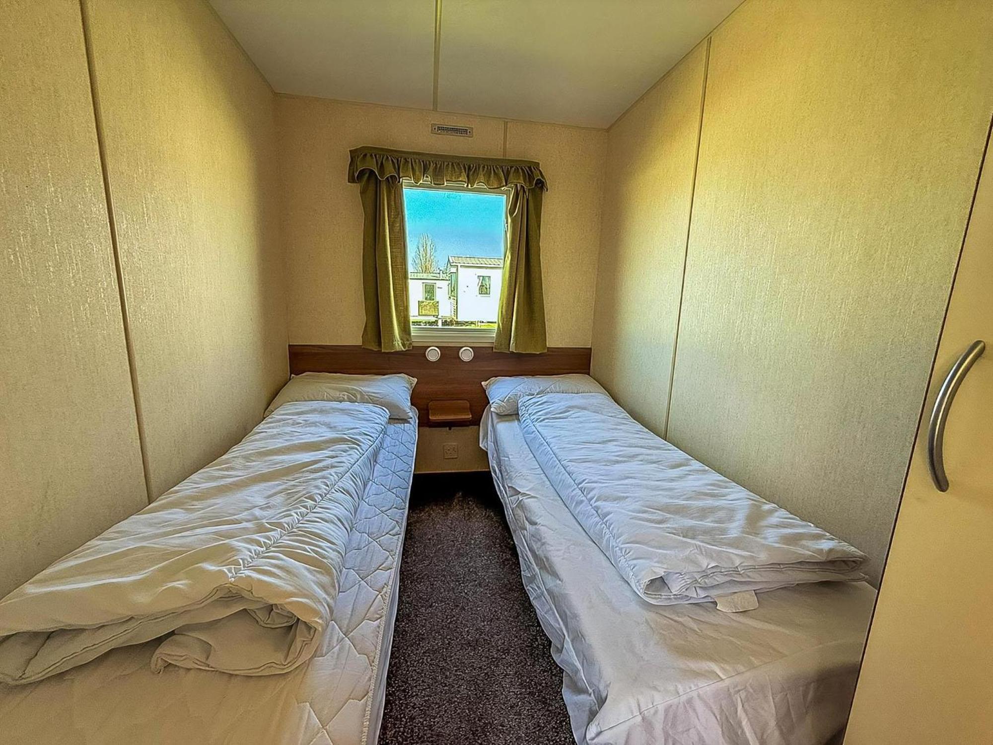 Homely Caravan At Manor Park, Nearby Hunstanton Beach In Norfolk Ref 23039T Extérieur photo